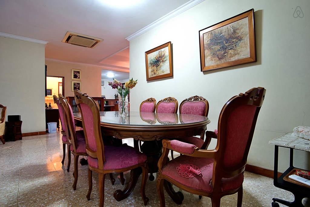 Meranti Guest House Jakarta Room photo